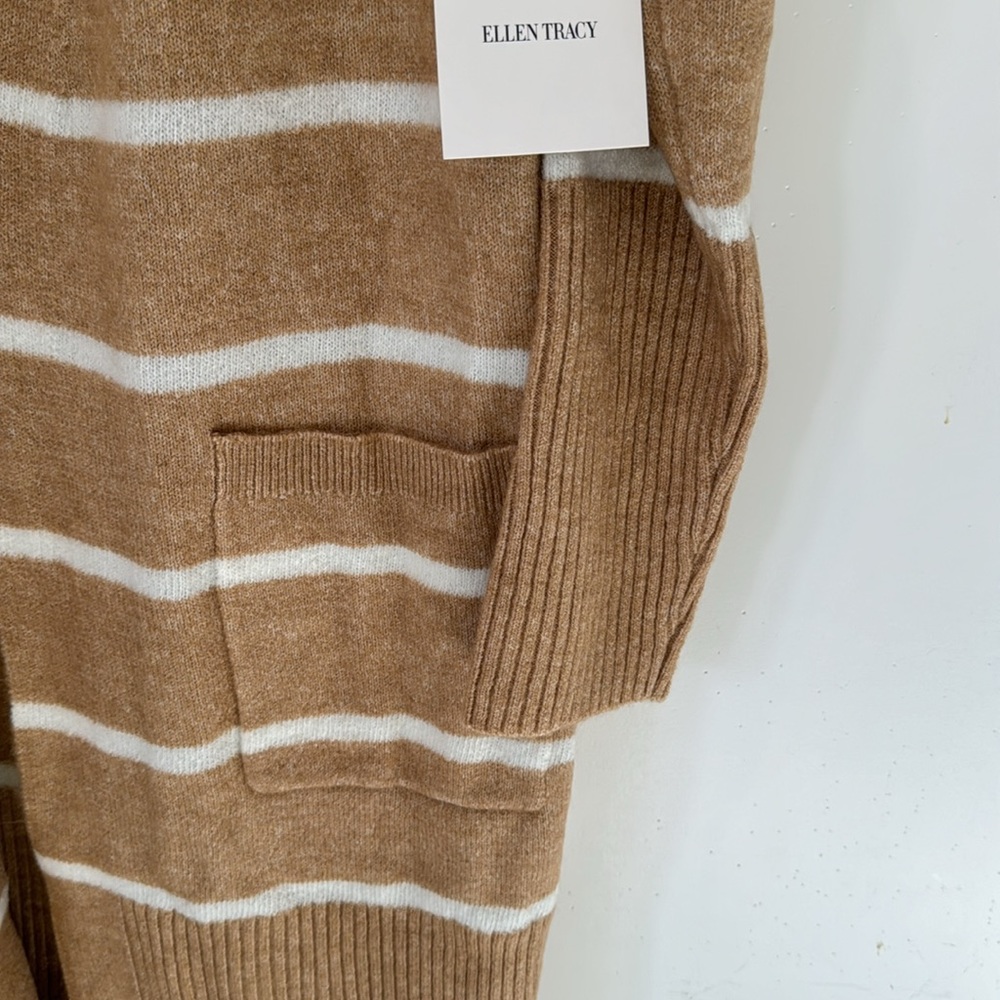 Ellen Tracy Patch Pocket Long Cardigan. Size Large - Picture 8 of 12